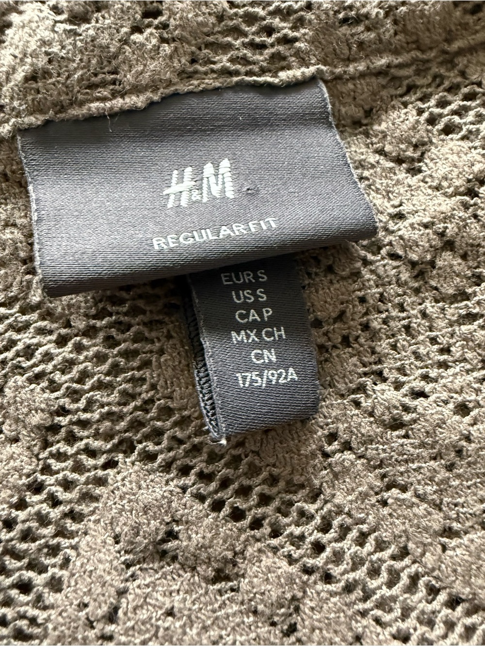 H&M knit boho styled short sleeve button up - Picture 5 of 7